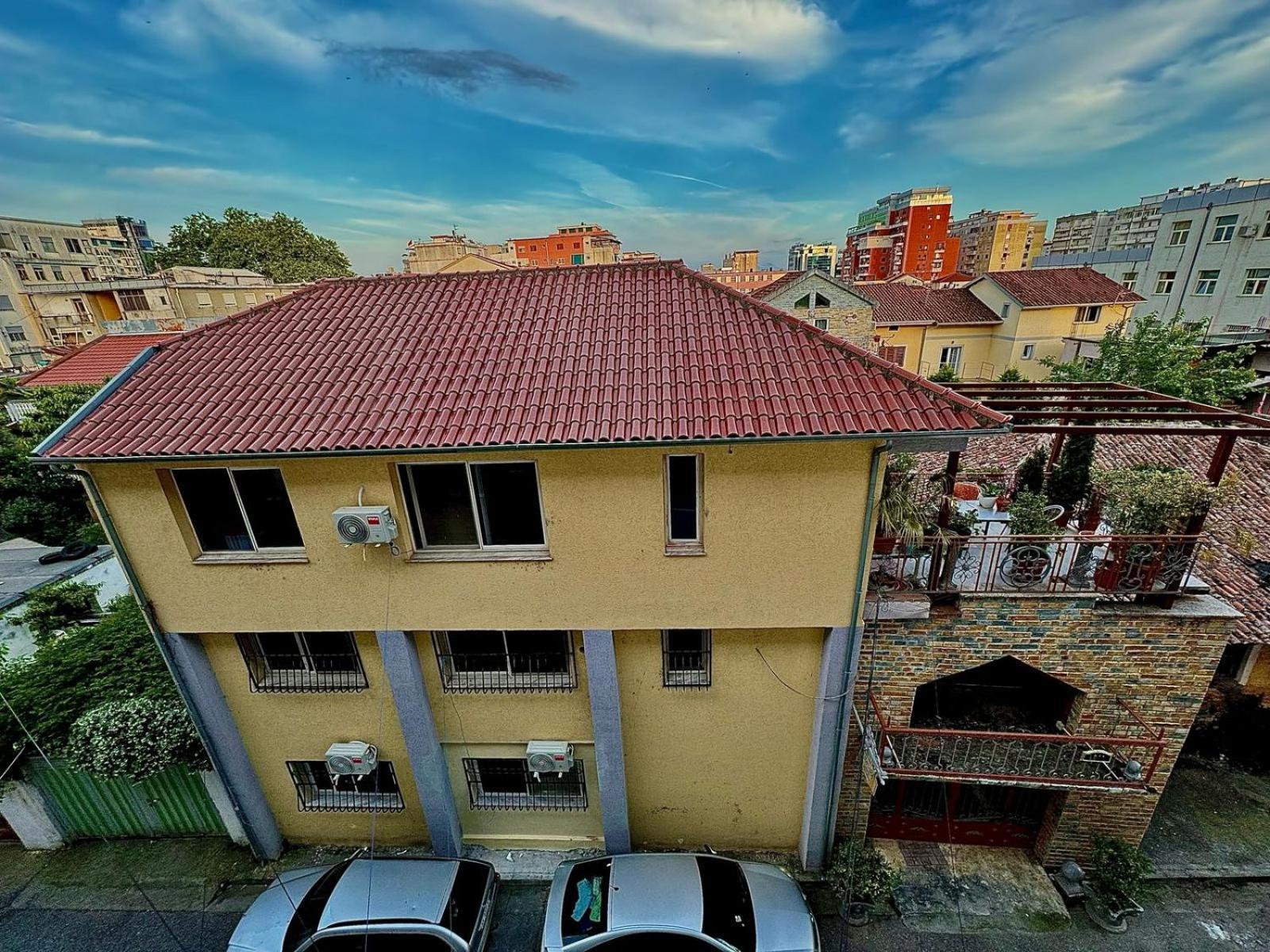 Shkodra Guest House & Trips Екстер'єр фото