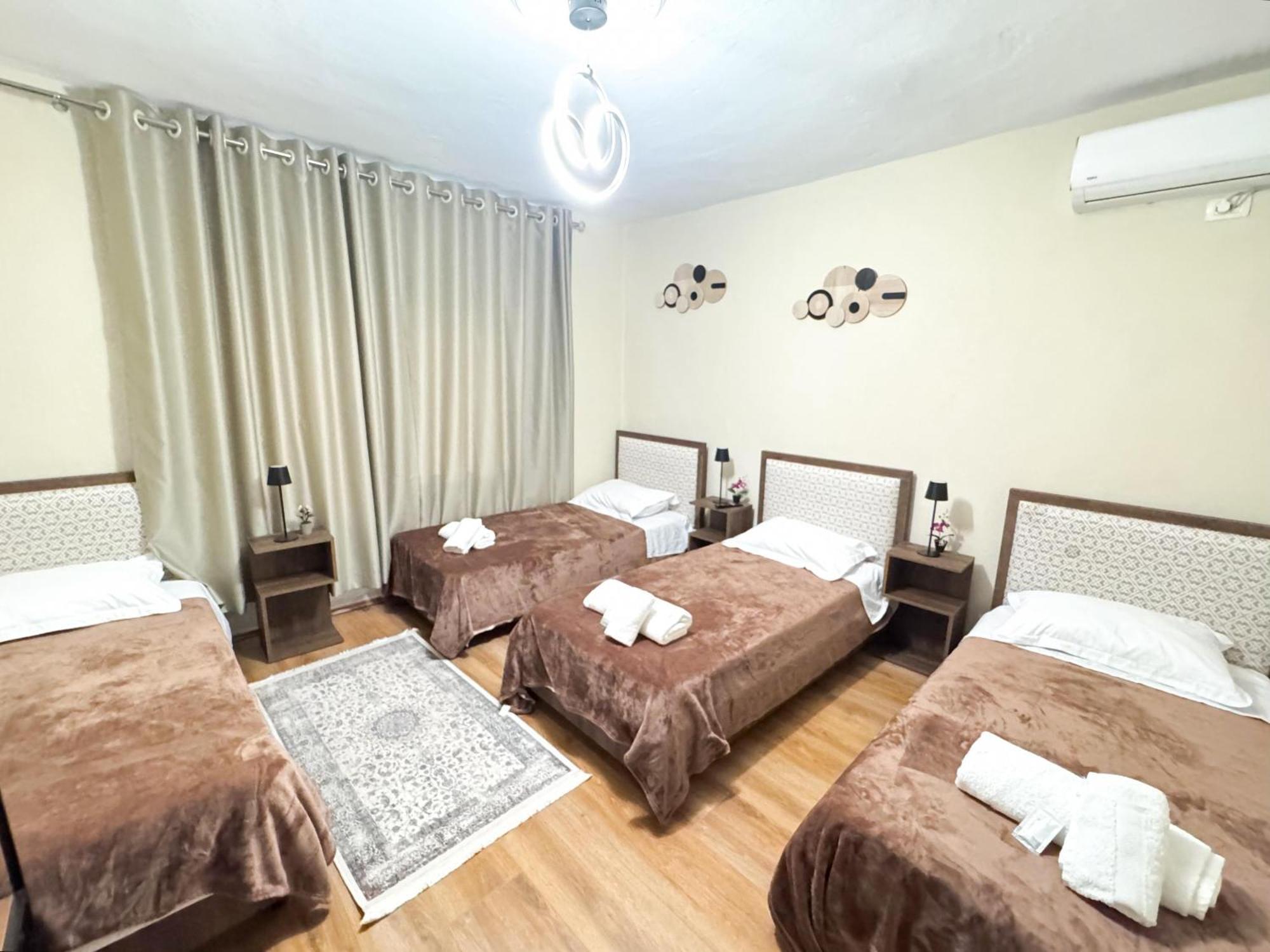 Shkodra Guest House & Trips Екстер'єр фото